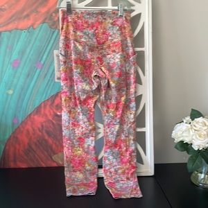 Lululemon Align HR Tight 25” w/pockets size 6